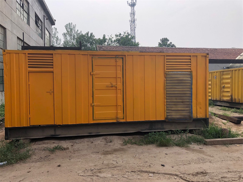 张家口发电机出租进行负载测试时，电瓶电量不足的具体判断标准是什么？